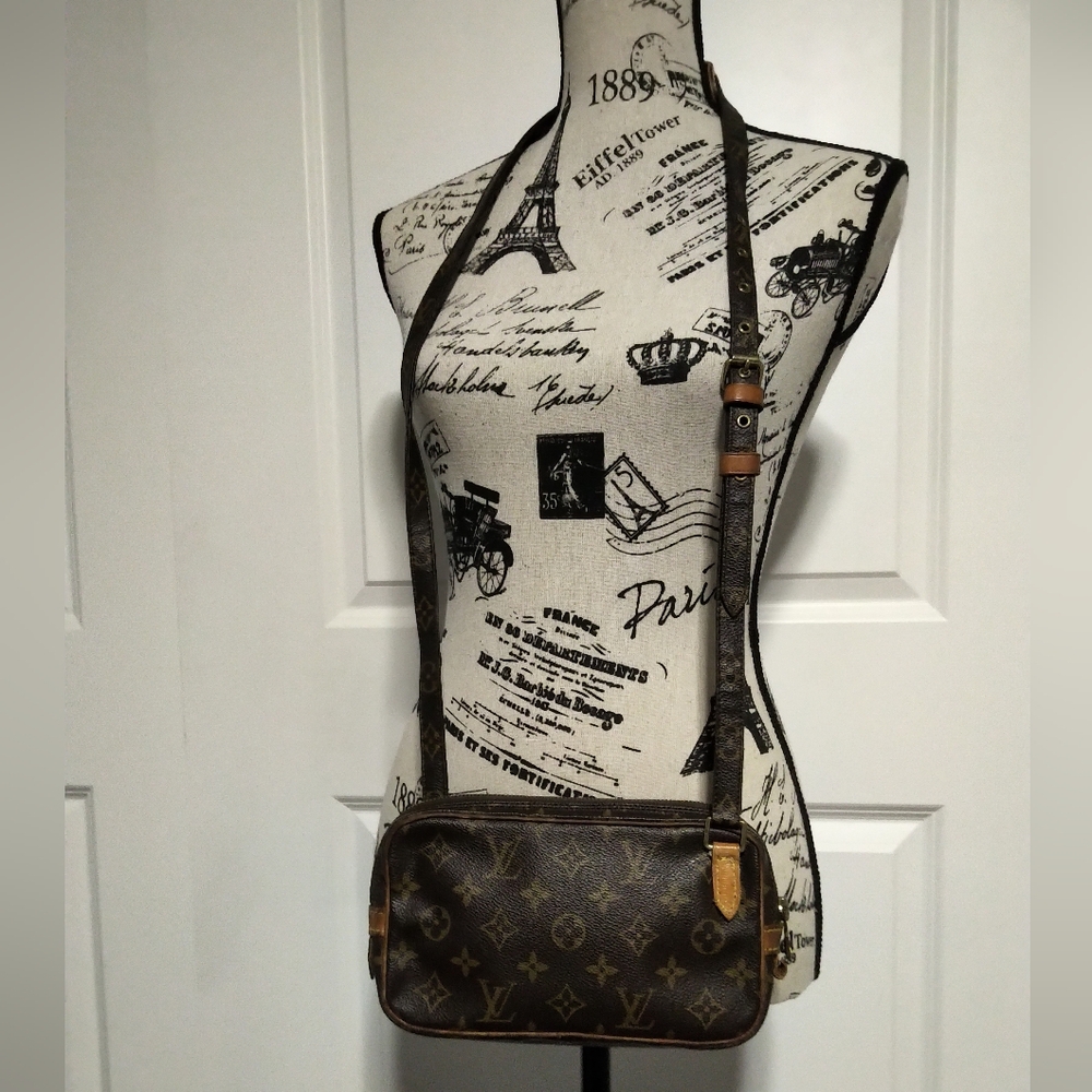 Authentic Louis Vuitton Pochette Marly Bandouliere Purse - Picture 1 of 8